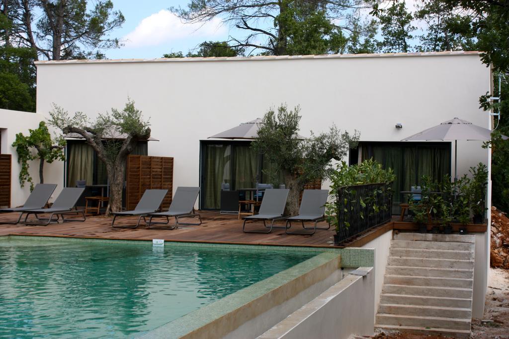סן-מקסימין-לה-סנט-בום Sous Les Oliviers - Piscine Chauffee - Studios De Standing Tout-Equipes חדר תמונה