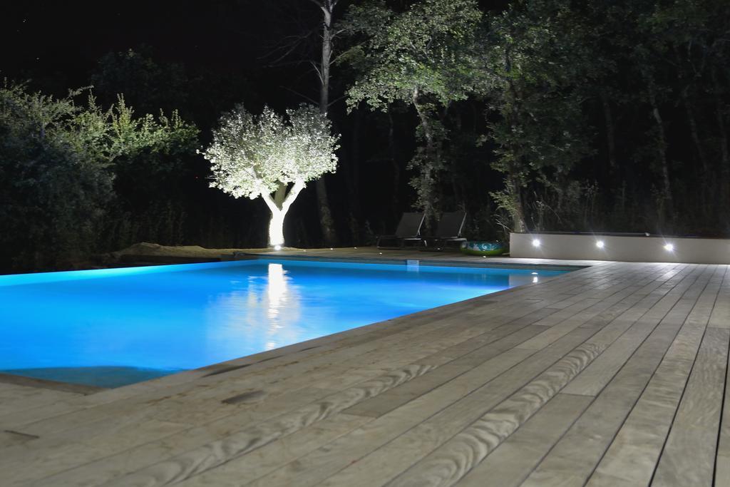 סן-מקסימין-לה-סנט-בום Sous Les Oliviers - Piscine Chauffee - Studios De Standing Tout-Equipes מראה חיצוני תמונה